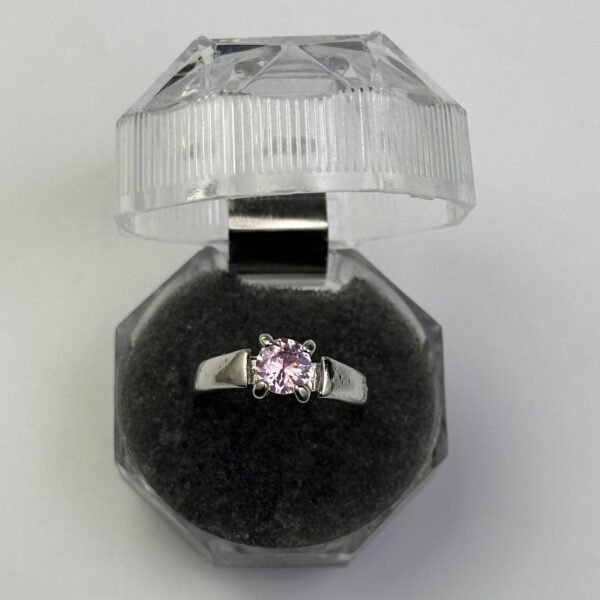 Ring 04 - Image 6