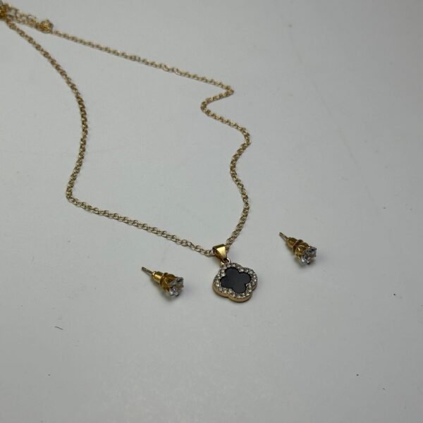 Jewellery Set 03 - Image 2