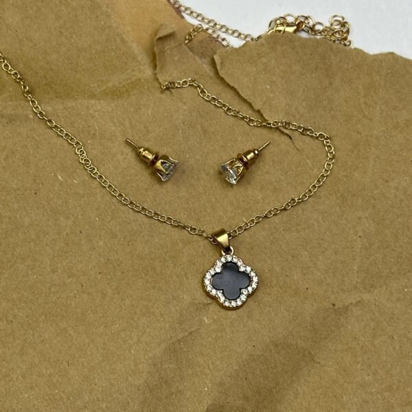 Jewellery Set 03 - Image 3