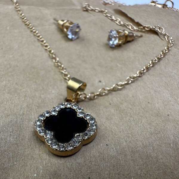 Jewellery Set 03 - Image 4
