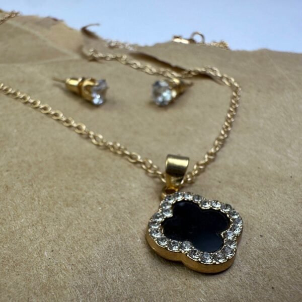 Jewellery Set 03 - Image 5