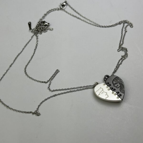 pendant 05 - Image 2