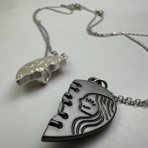 pendant 05